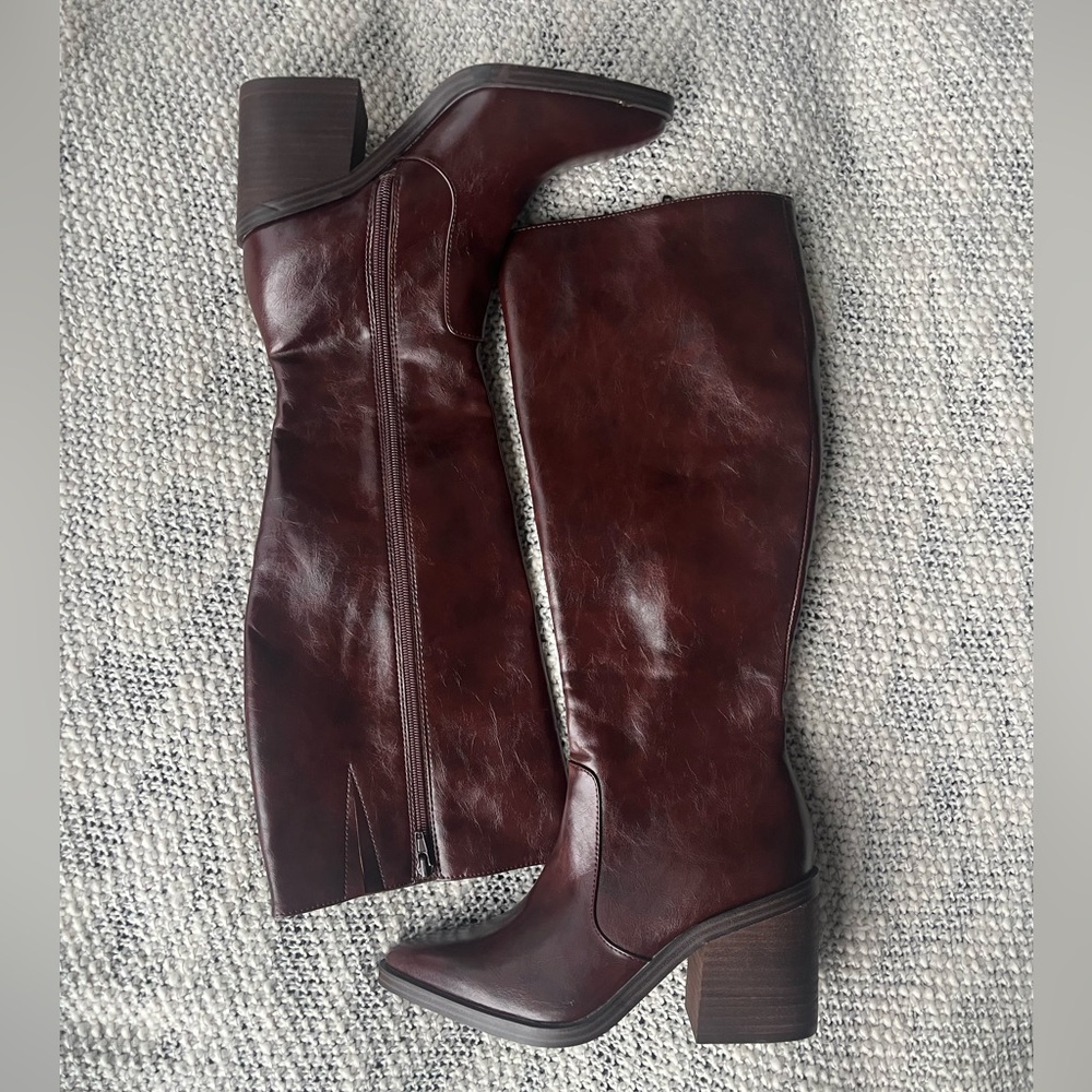 Steve Madden Skyline Burgundy Leather Boots